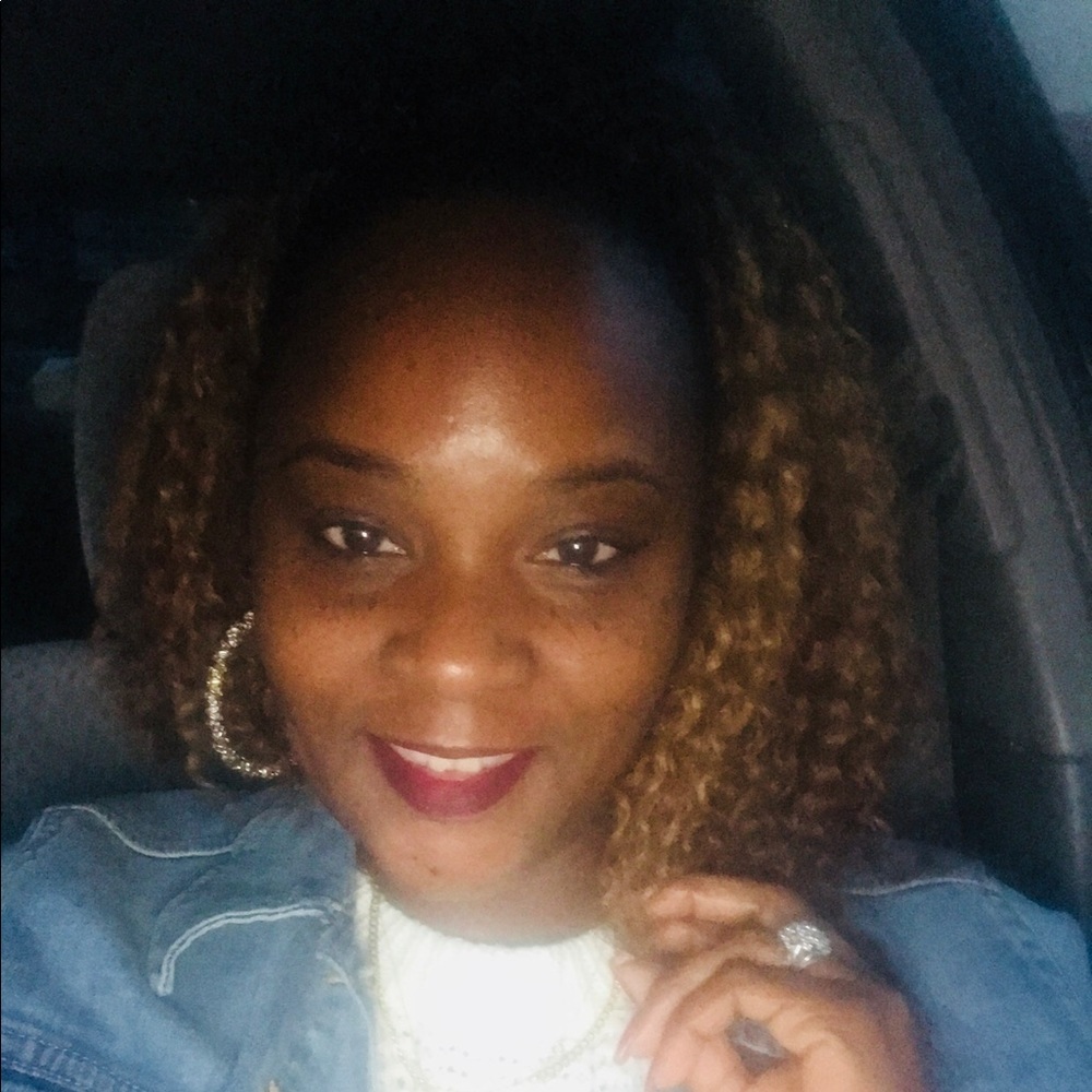 Meet your Posher, Ieasha